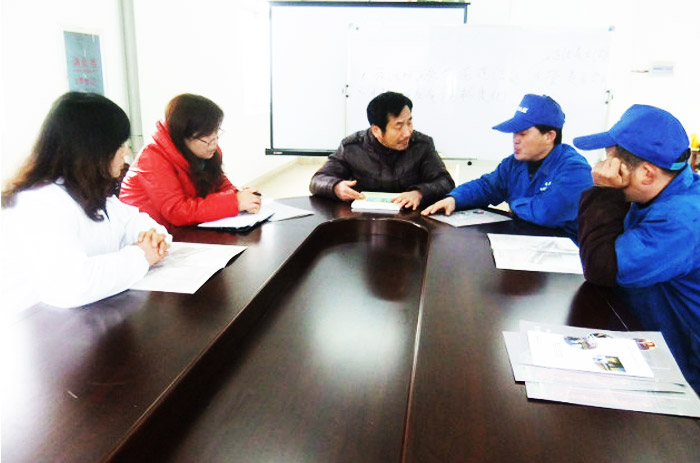 力特油劑團隊研發討論